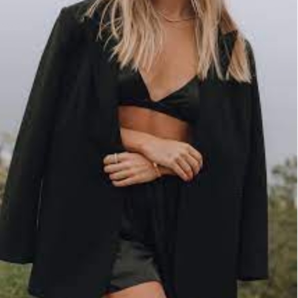 Daily Drills Black oversized blazer - Picture 2 of 6